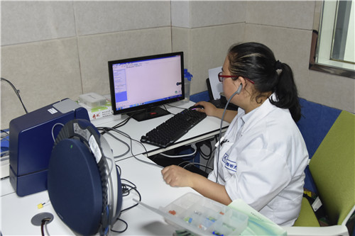 声导抗测试,耳声发射oae,脑干诱发电位abr,多频稳态诱发电位assr,40hz